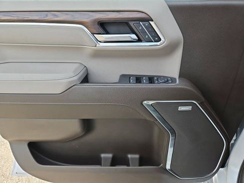 Certified 2025 GMC Sierra 1500 SLT AWD/4WD image 19