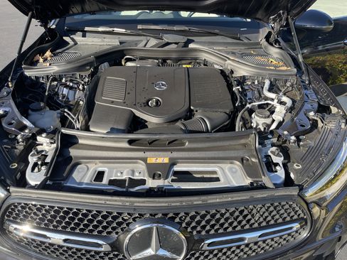 Certified 2023 Mercedes-Benz GLC 300 4MATIC image 36