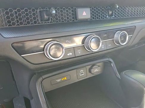 Used 2023 Honda CR-V LX image 22