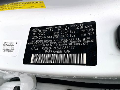 Used 2021 Genesis G90 3.3T Premium image 32