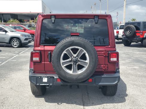 Used 2021 Jeep Wrangler Unlimited Sahara AWD/4WD image 6