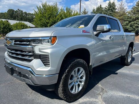 Used 2022 Chevrolet Silverado 1500 LTZ w/ LTZ Premium Package AWD/4WD image 67