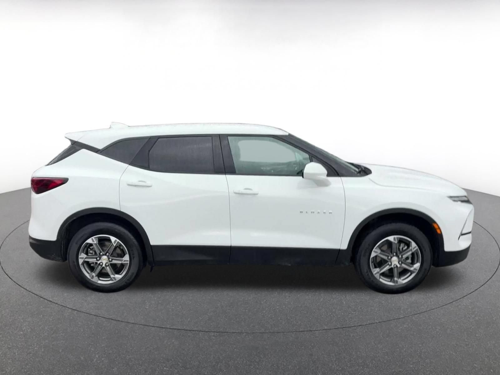 Used 2026 Chevrolet Blazer LT FWD image 15