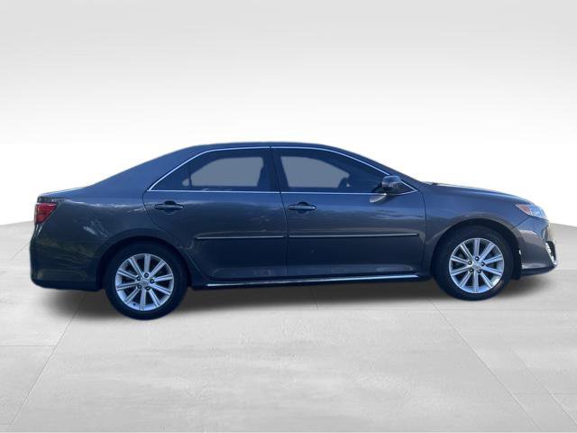 Used 2012 Toyota Camry XLE w/ Leather Pkg FWD image 14
