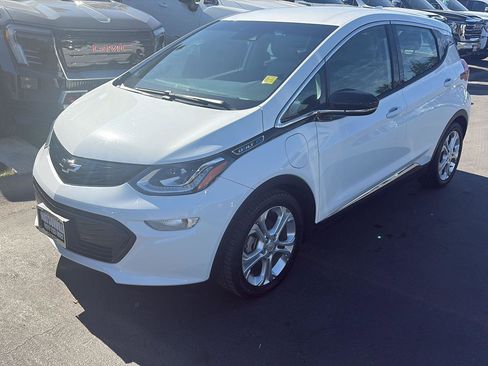 Used 2021 Chevrolet Bolt LT FWD image 1