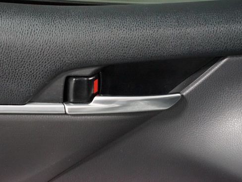 Certified 2022 Toyota Camry LE FWD image 29