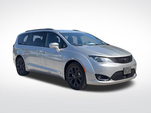Used 2020 Chrysler Pacifica Limited w/ Advanced Safetytec Group FWD image 9
