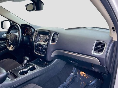 Used 2020 Dodge Durango SXT image 28