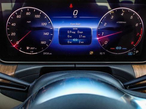 Used 2022 Mercedes-Benz C 300 4MATIC Sedan image 16