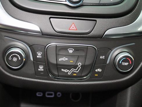 Used 2021 Chevrolet Equinox LT w/ LPO, Floor Liner Package image 26