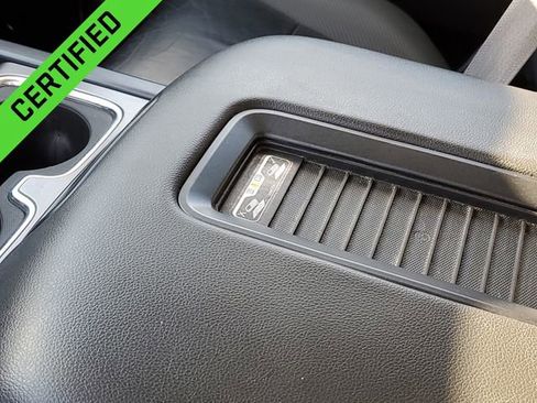 Used 2017 GMC Sierra 1500 SLT image 34