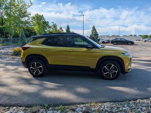 Used 2023 Chevrolet TrailBlazer RS w/ Sun and Liftgate Package FWD image 6