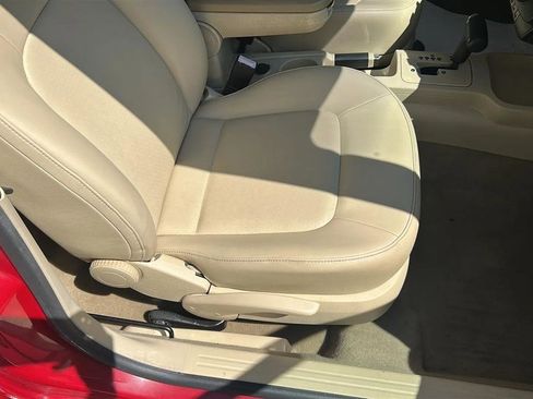 Used 2008 Volkswagen Beetle S FWD image 51