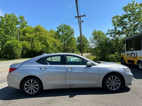 Used 2018 Acura TLX w/ Technology Package FWD image 8