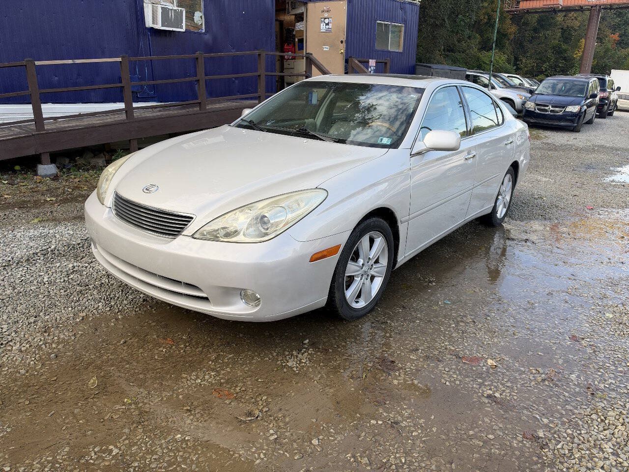 Used 2005 Lexus ES 330 FWD image 3
