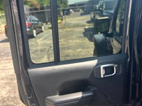 Used 2020 Jeep Wrangler Unlimited Sport S AWD/4WD image 28