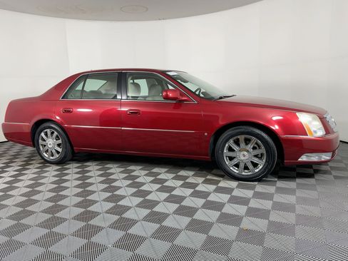 Used 2008 Cadillac DTS image 6