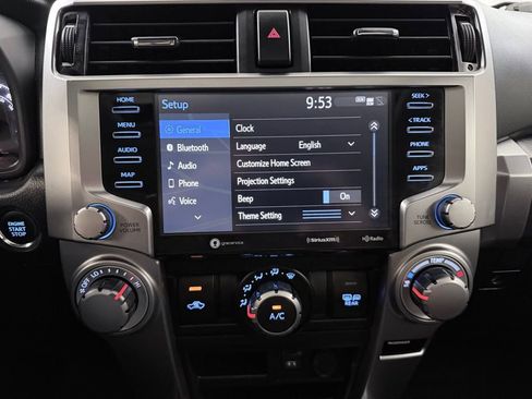 Used 2020 Toyota 4Runner SR5 Premium w/ Moonroof Package RWD image 20