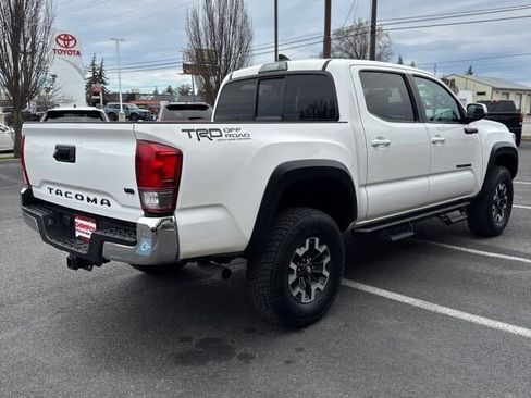 Used 2016 Toyota Tacoma TRD Off-Road w/ Towing Package image 6