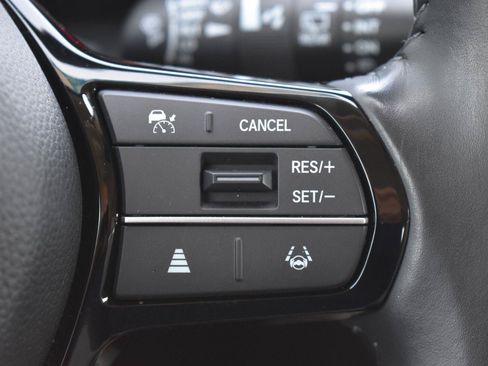 Used 2024 Honda HR-V EX-L image 8