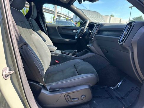 Certified 2023 Volvo XC40 Recharge Ultimate AWD/4WD image 11