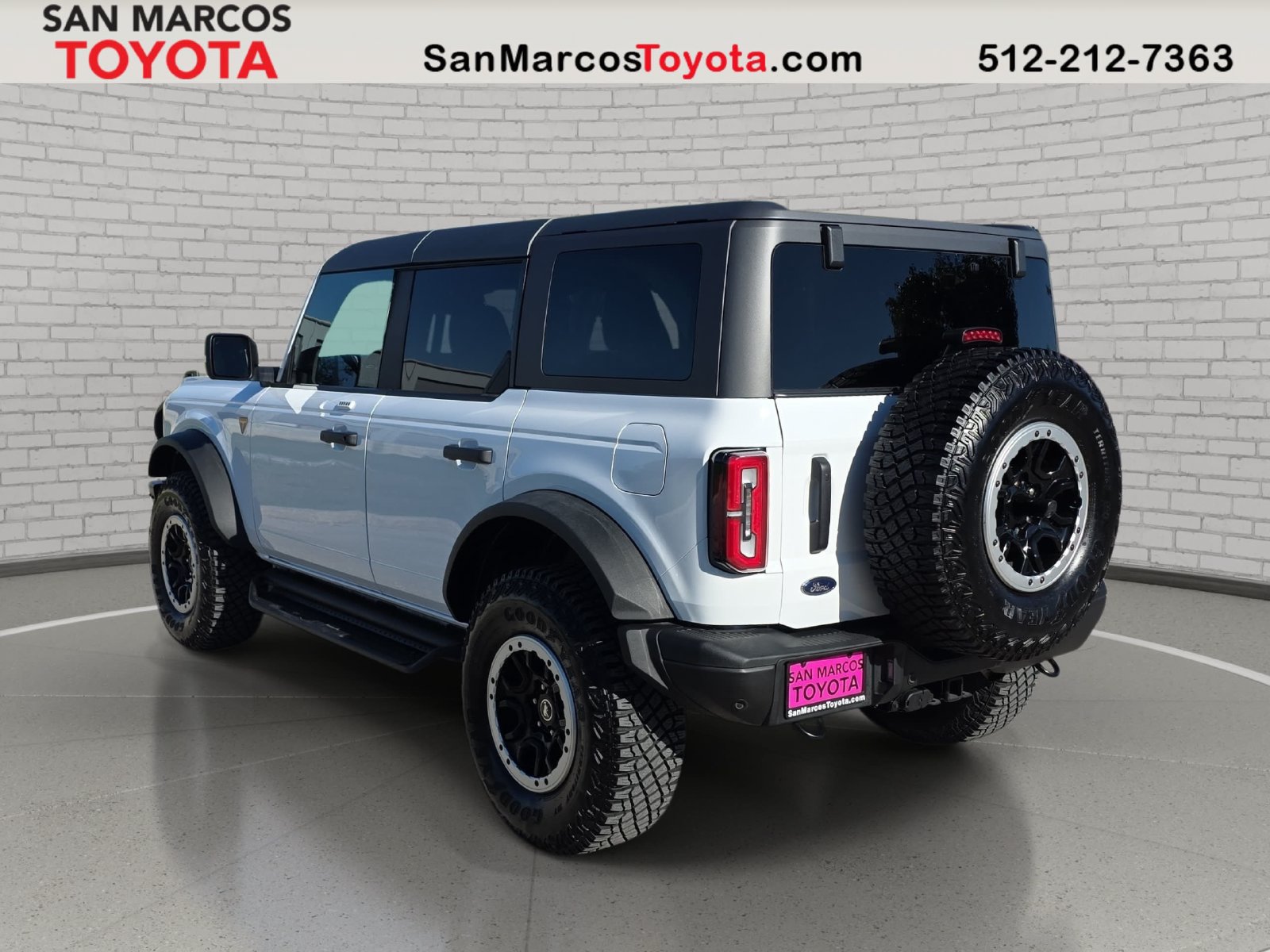 Used 2022 Ford Bronco Badlands AWD/4WD image 8