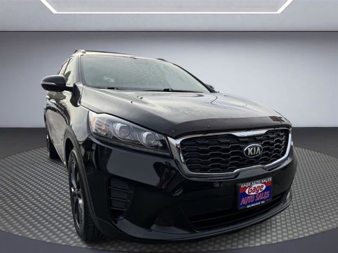 Used 2019 Kia Sorento S image 6