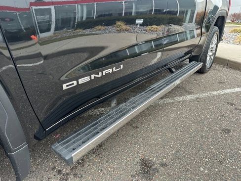 Used 2021 GMC Sierra 1500 Denali w/ Denali Ultimate Package image 11