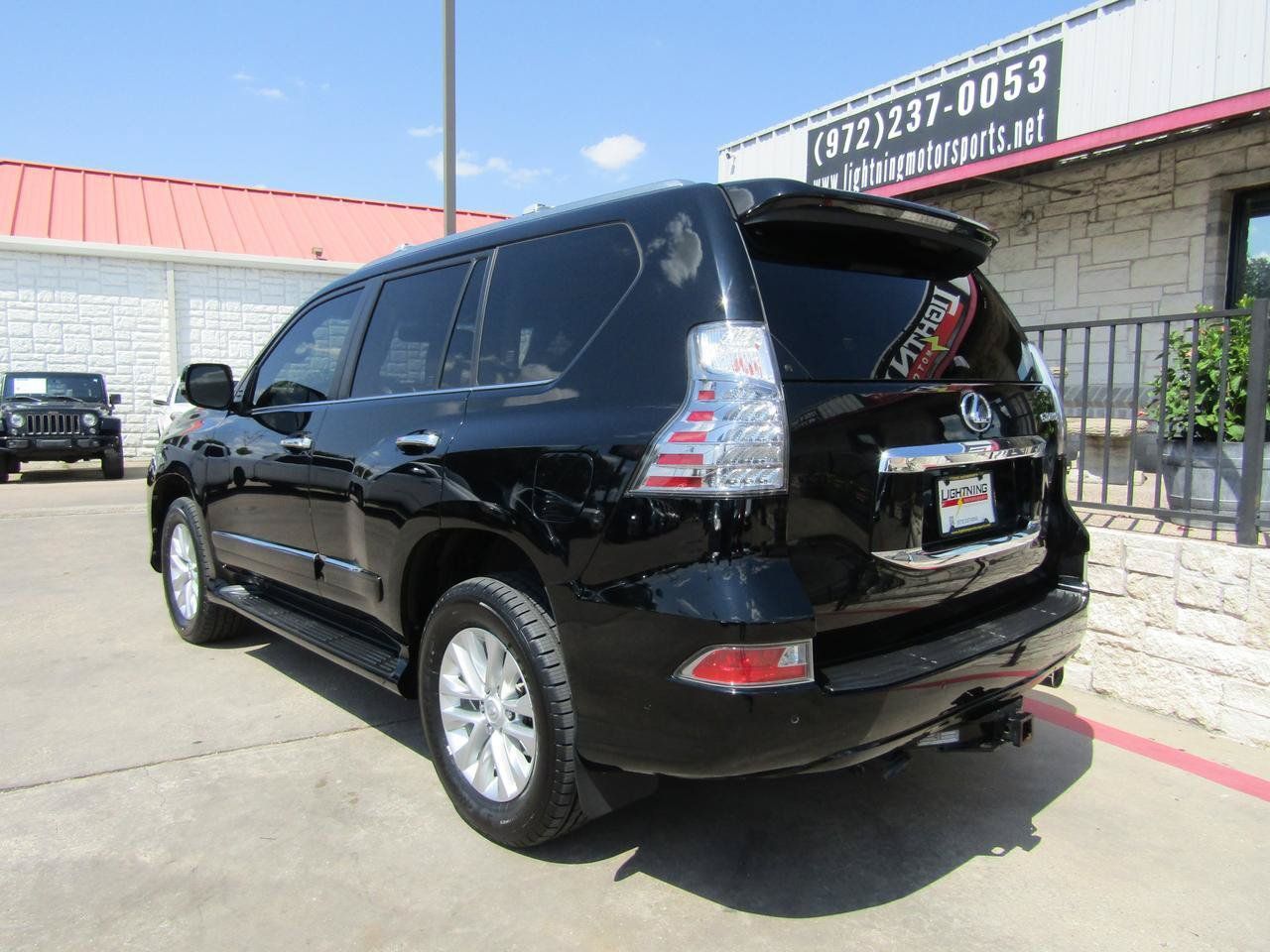 Used 2018 Lexus GX 460 Premium w/ Premium Package AWD/4WD image 3