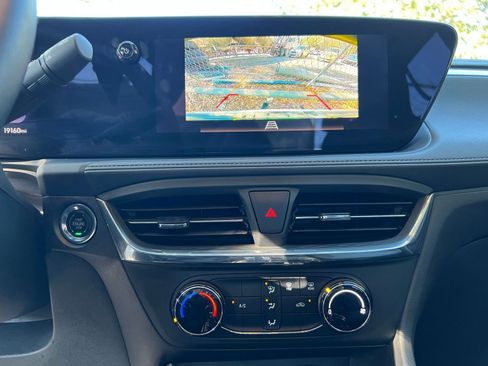 Used 2025 Buick Encore GX Preferred image 17