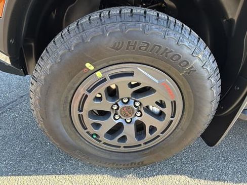 New 2026 Nissan Frontier PRO-4X image 9