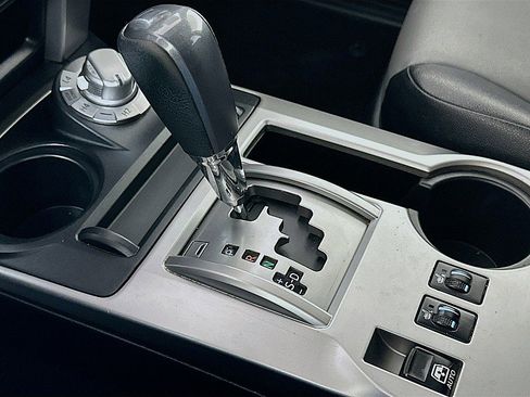 Used 2014 Toyota 4Runner SR5 w/ Upgrade Package image 18