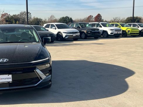 New 2026 Hyundai Sonata SE image 3