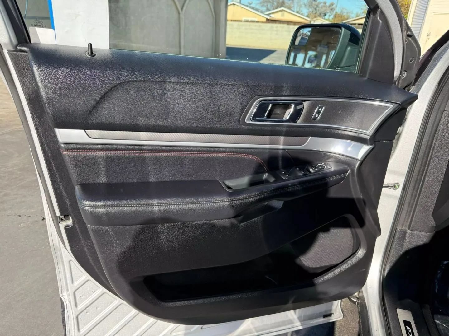 Used 2016 Ford Explorer Sport AWD/4WD image 15
