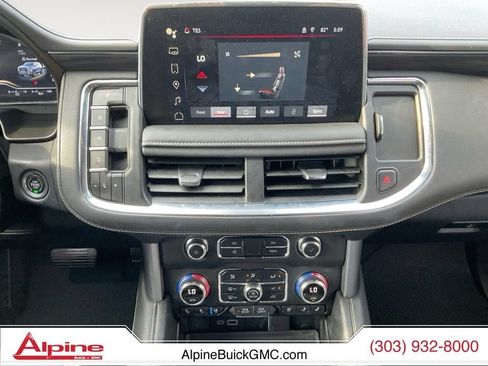 Certified 2024 GMC Yukon SLT w/ SLT Premium Package AWD/4WD image 11