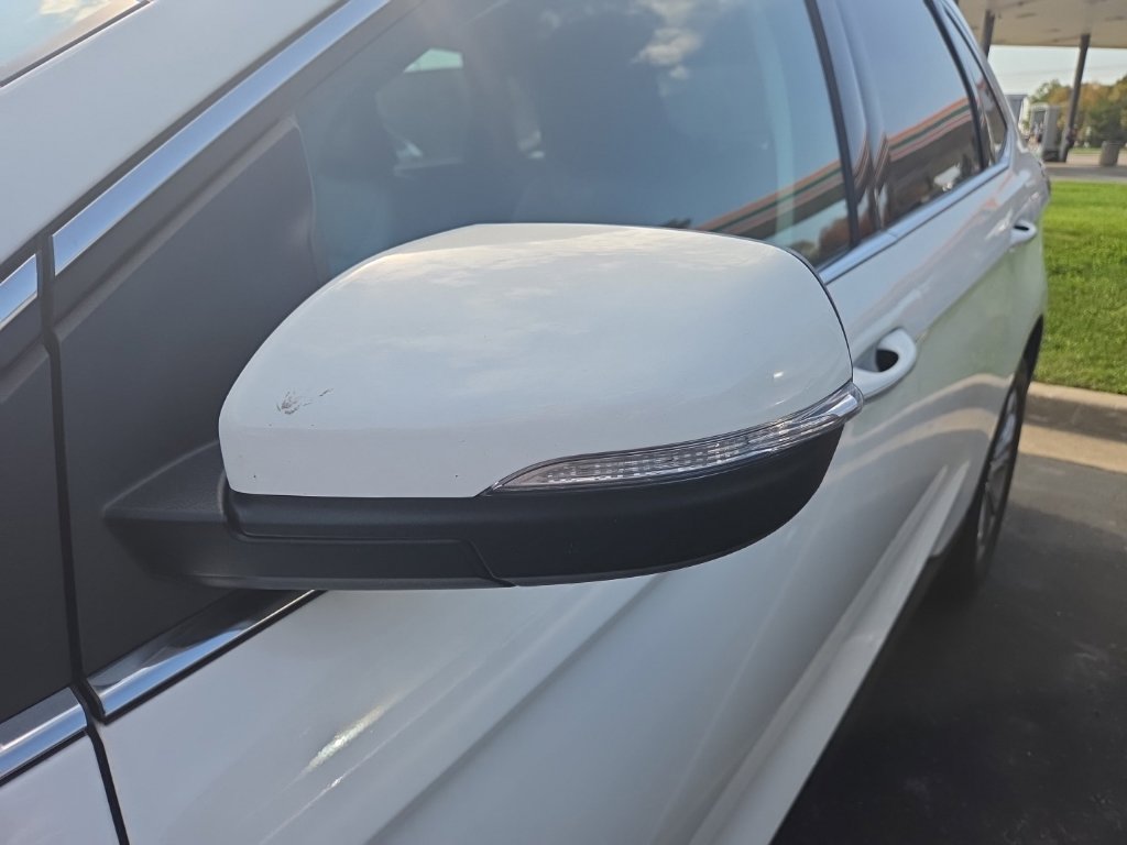 Certified 2024 Ford Edge Titanium AWD/4WD image 4