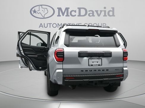 Used 2025 Toyota 4Runner TRD Off-Road Premium w/ Tow Technology Package AWD/4WD image 43