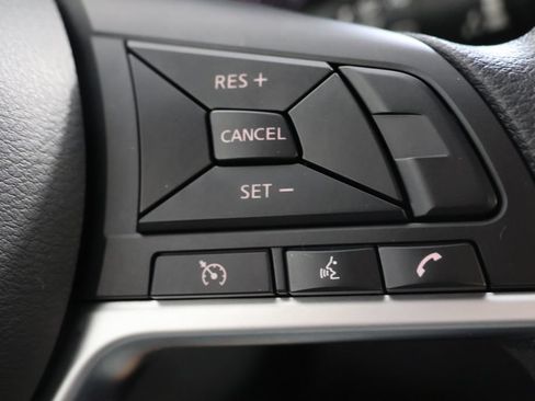 Used 2023 Nissan Altima 2.5 SV FWD image 12