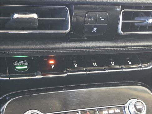 Used 2022 Lincoln Nautilus Reserve w/ Equipment Group 201A image 20