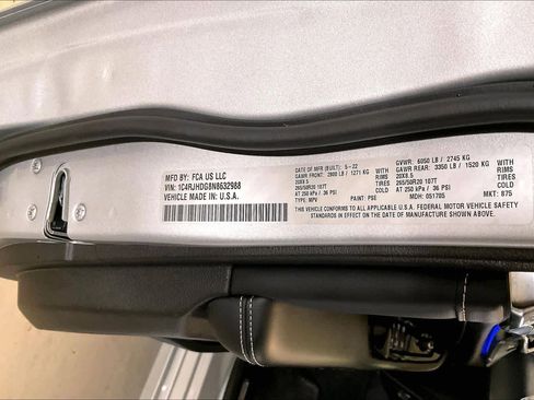 Used 2022 Jeep Grand Cherokee Overland image 33