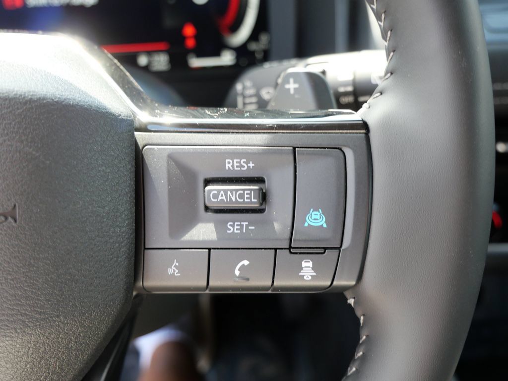 Used 2026 Nissan Rogue SL AWD/4WD image 27