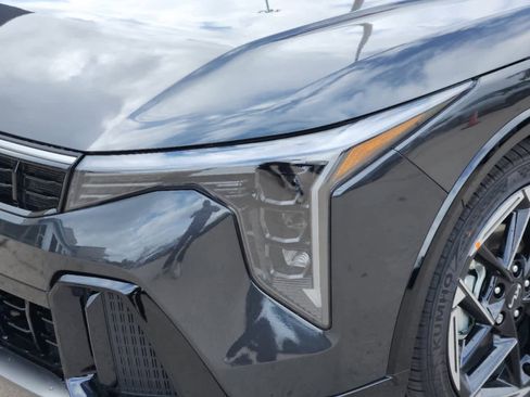 New 2025 Kia K4 GT-Line w/ GT-Line Sunroof Package image 6