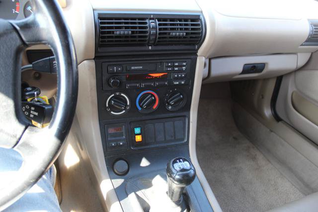 Used 1996 BMW Z3 1.9 RWD image 11