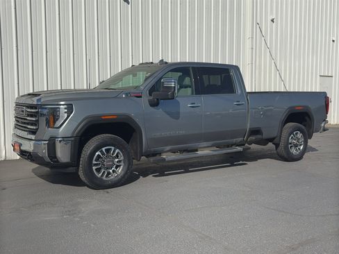 Used 2024 GMC Sierra 3500 SLT w/ SLT Premium Package image 1
