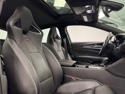 Used 2019 Buick Regal GS image 33