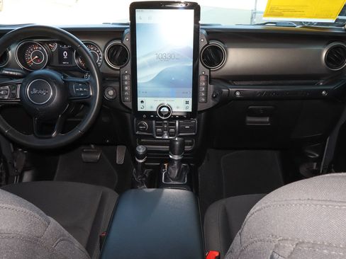 Used 2019 Jeep Wrangler Unlimited Sport S AWD/4WD image 10