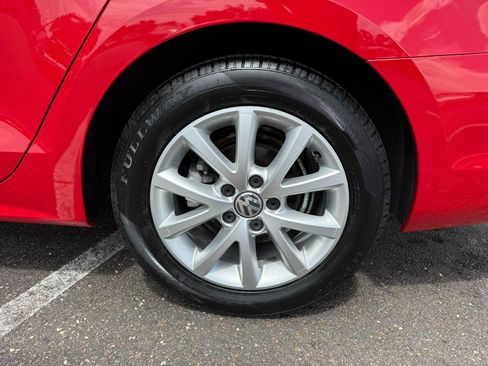 Used 2014 Volkswagen Jetta SE FWD image 8