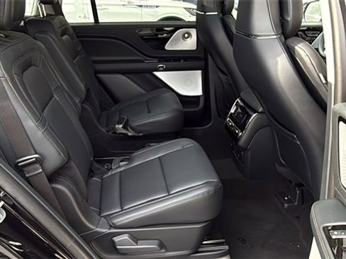 New 2026 Lincoln Aviator Reserve image 12