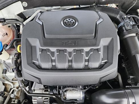 Used 2020 Volkswagen Passat 2.0T SE image 30