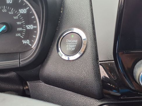 Used 2021 Ford EcoSport Titanium FWD image 17
